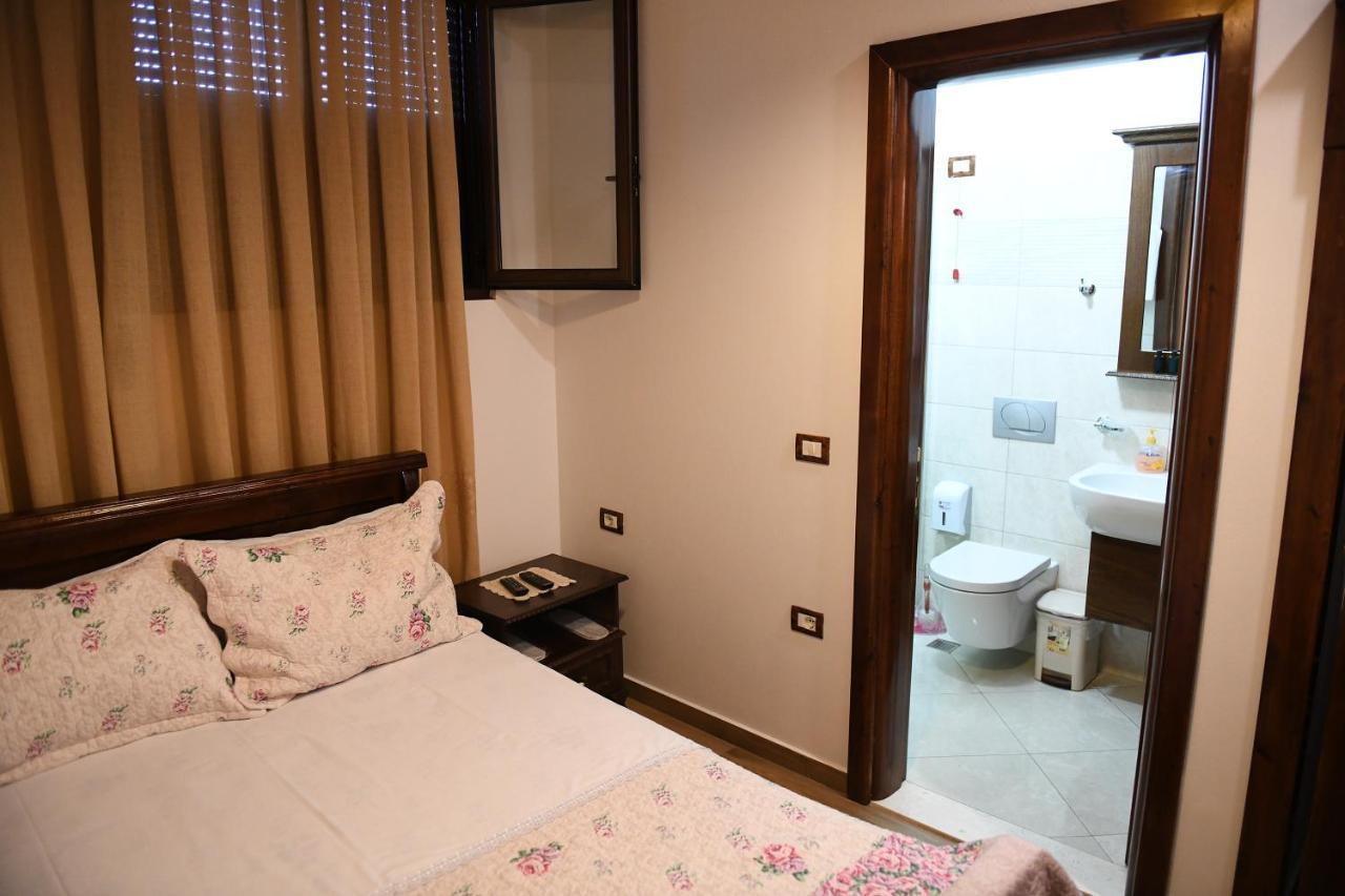Hotel Kaceli Μπεράτ Εξωτερικό φωτογραφία