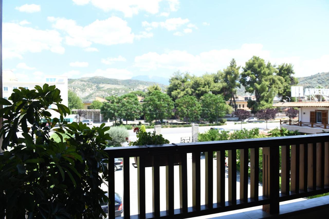 Hotel Kaceli Μπεράτ Εξωτερικό φωτογραφία