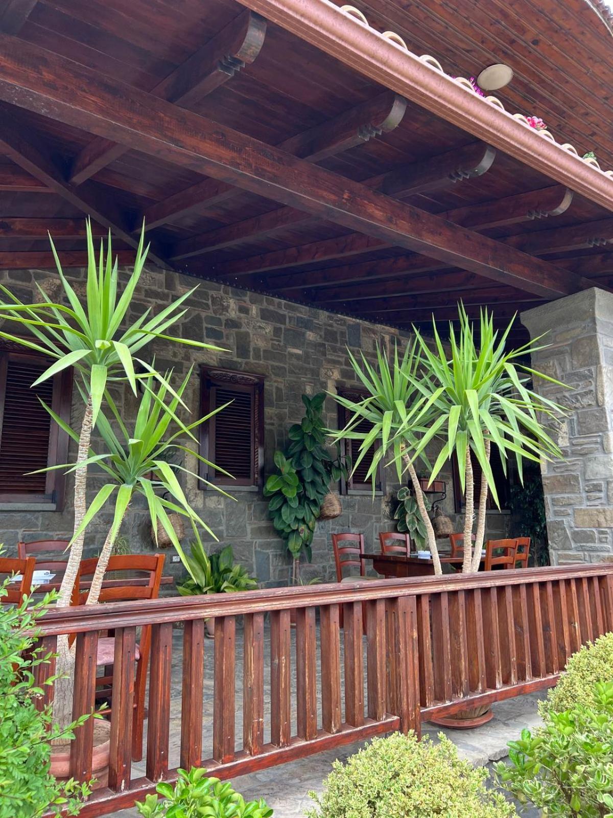 Hotel Kaceli Μπεράτ Εξωτερικό φωτογραφία