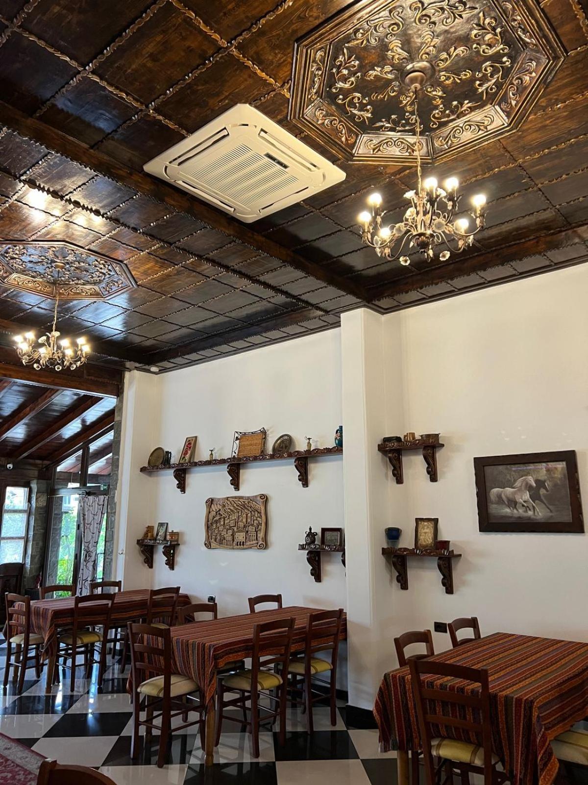 Hotel Kaceli Μπεράτ Εξωτερικό φωτογραφία